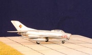 Mikoyan-Gurevich MiG-19S Farmer-C 1:144