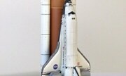 Space Shuttle Discovery 1:144
