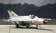 Mikoyan-Gurevich MiG-21M Fishbed-J 1:144