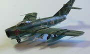 MiG-17P 1:72