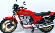 Honda CB 750 F 1:6