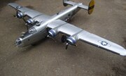 Consolidated B-24J Liberator 1:32