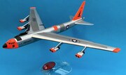 Boeing B-52A with X-15 1:175