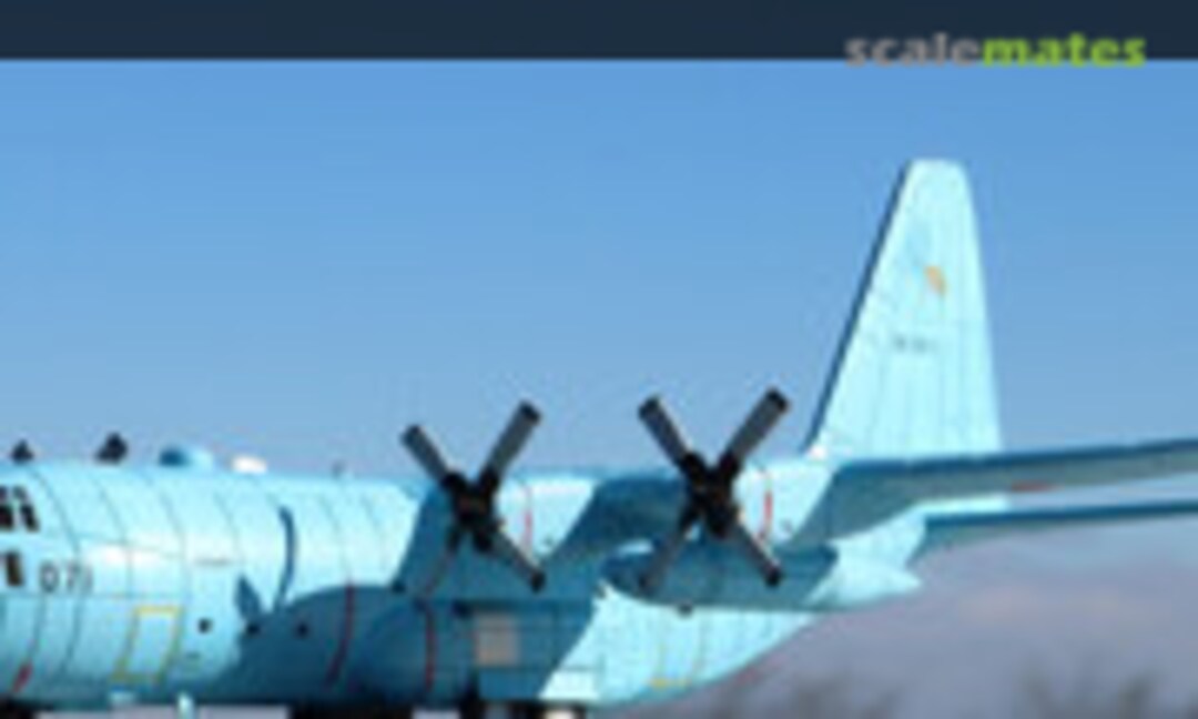 Lockheed C-130H Hercules 1:144