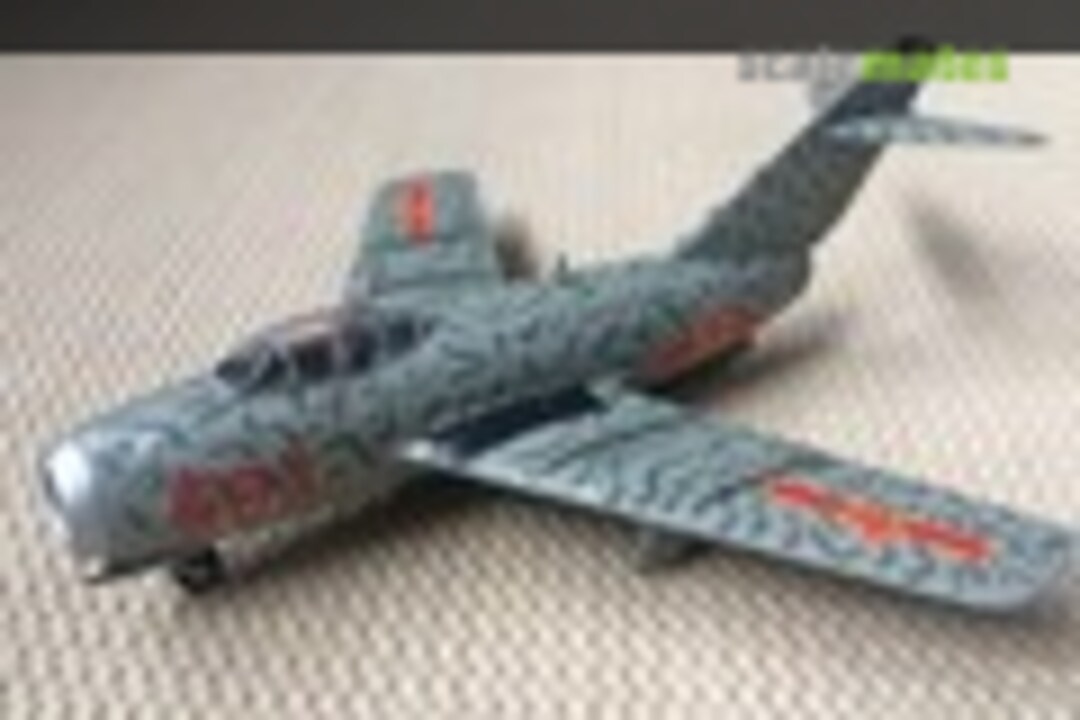 Mikoyan-Gurevich MiG-15 Fagot 1:72