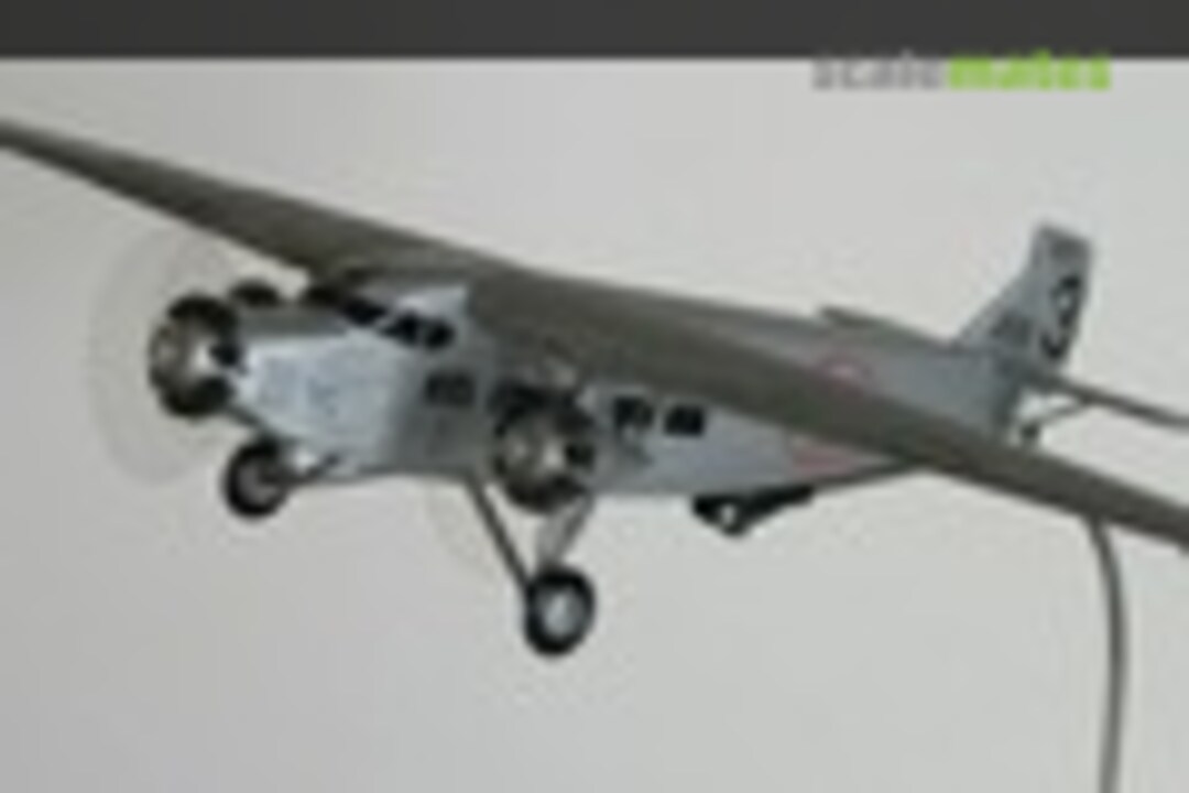 Ford Trimotor 1:76