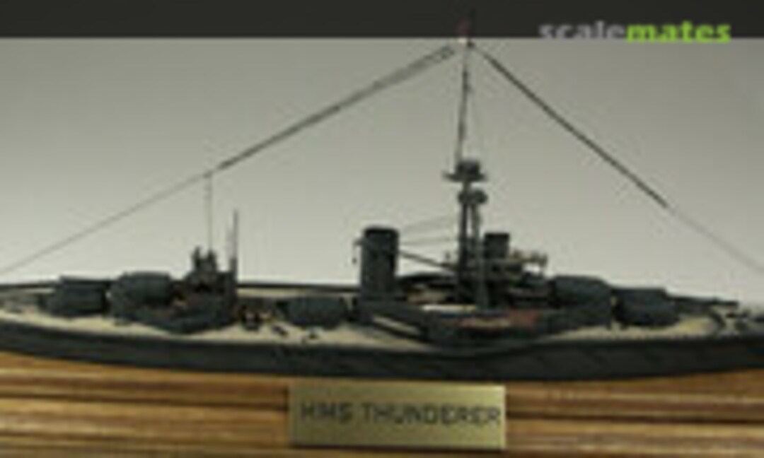Britisches Schlachtschiff HMS Thunderer 1:700