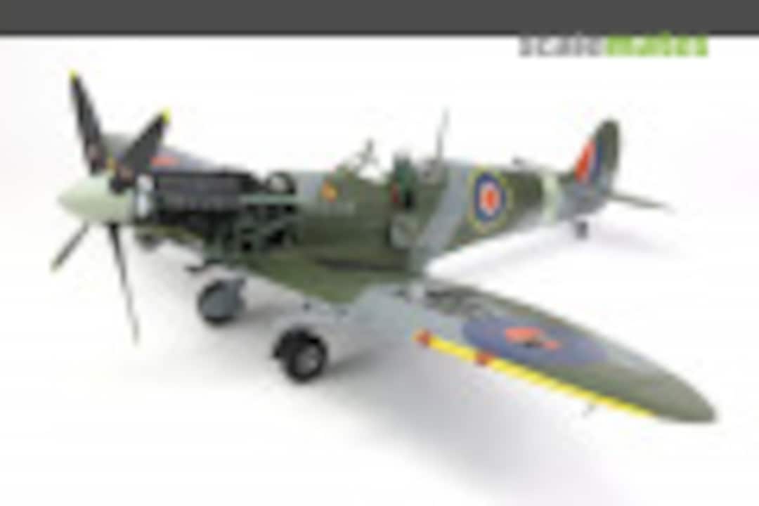 Supermarine Spitfire Mk.IX 1:24