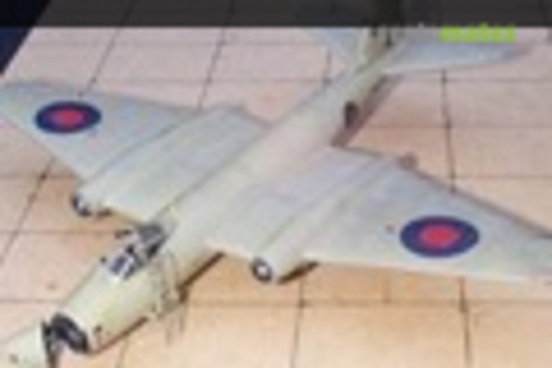 English Electric Canberra PR.9 1:72