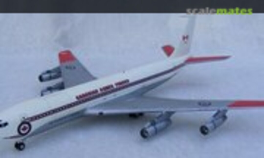 Boeing 707 1:144