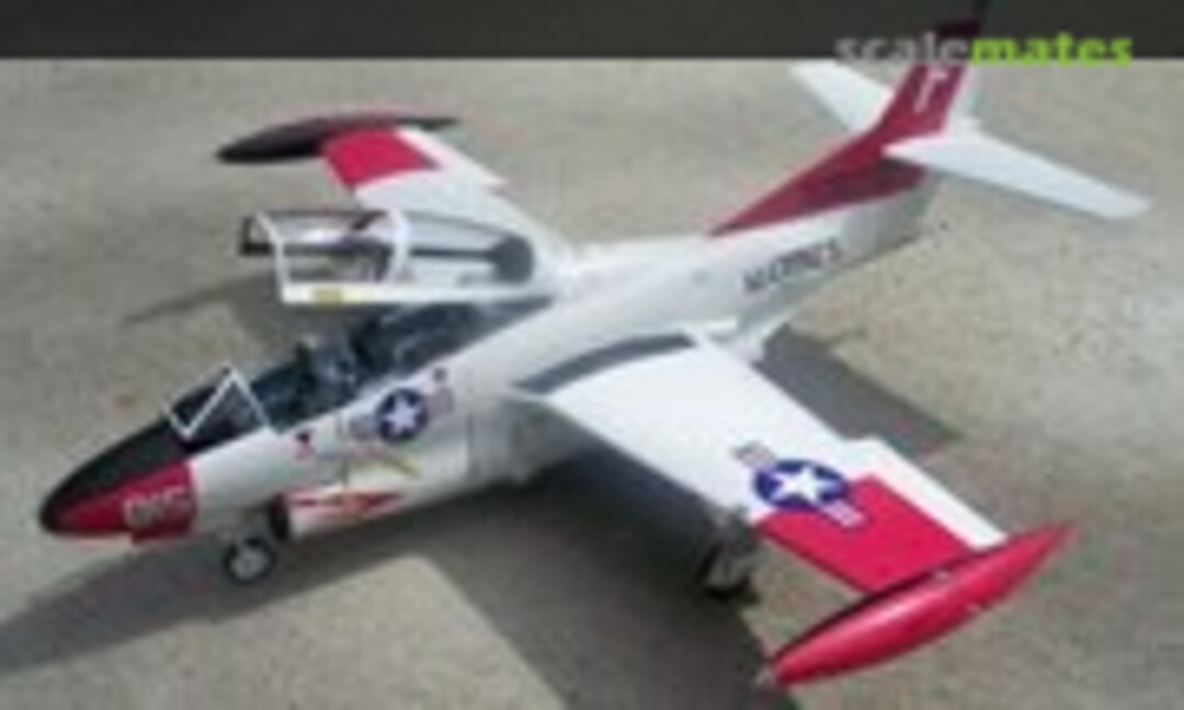 North American T-2C Buckeye 1:32