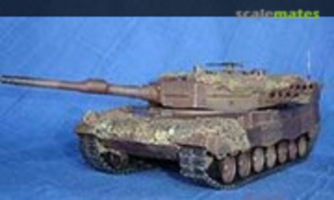 Leopard 2A4 CHL 1:35