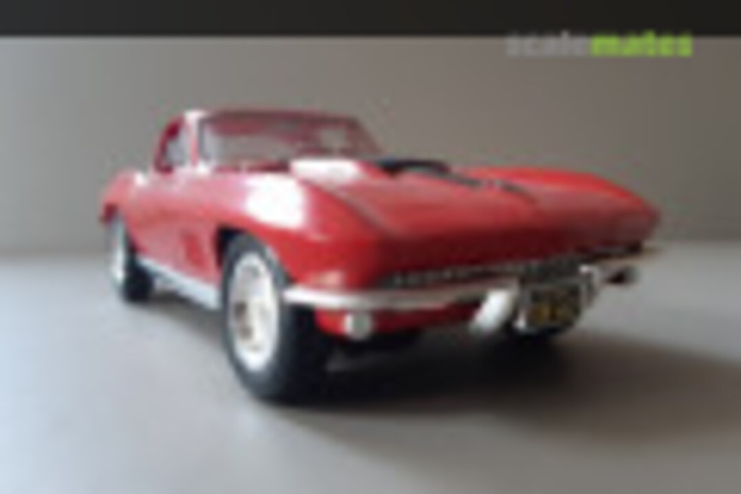 1965 Chevrolet Corvette 1:24