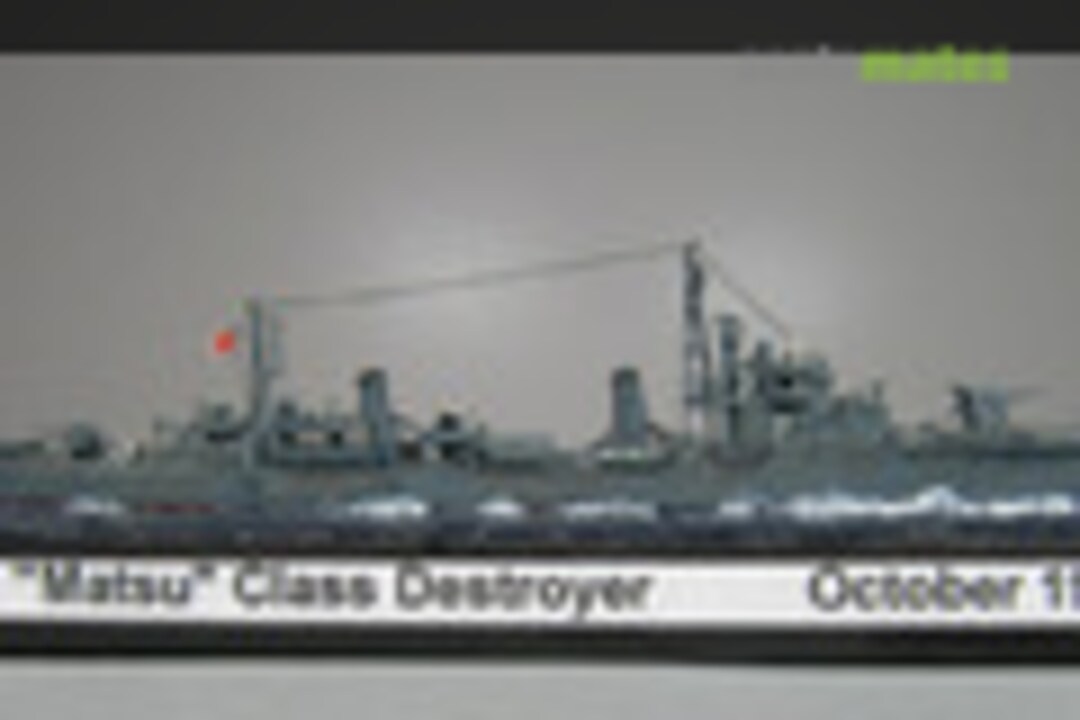 Maki 1:700