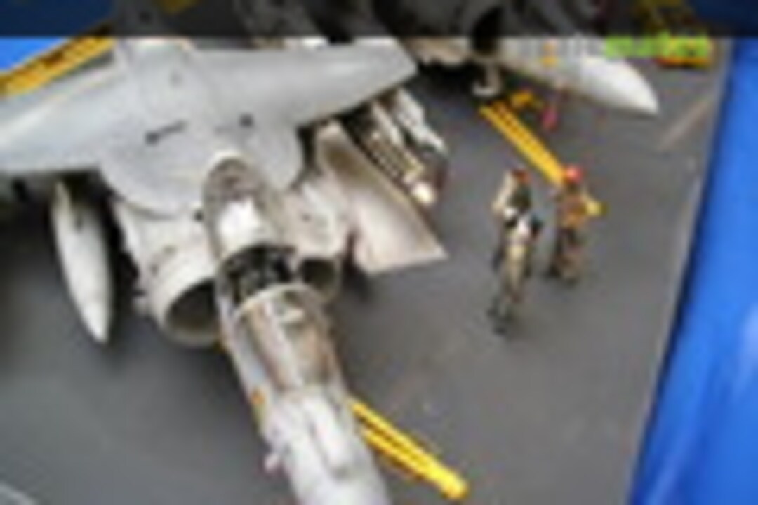 Boeing AV-8B Harrier ll Plus 1:48
