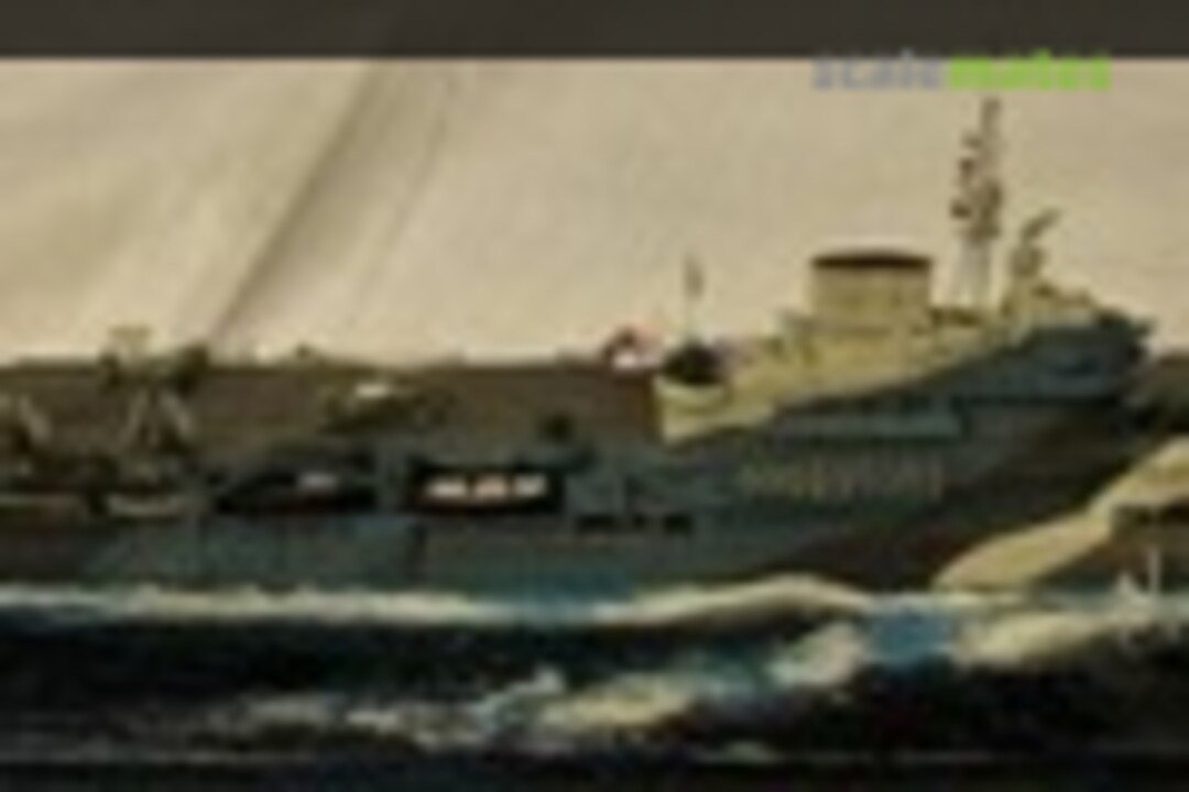 HMS Illustrious 1:700