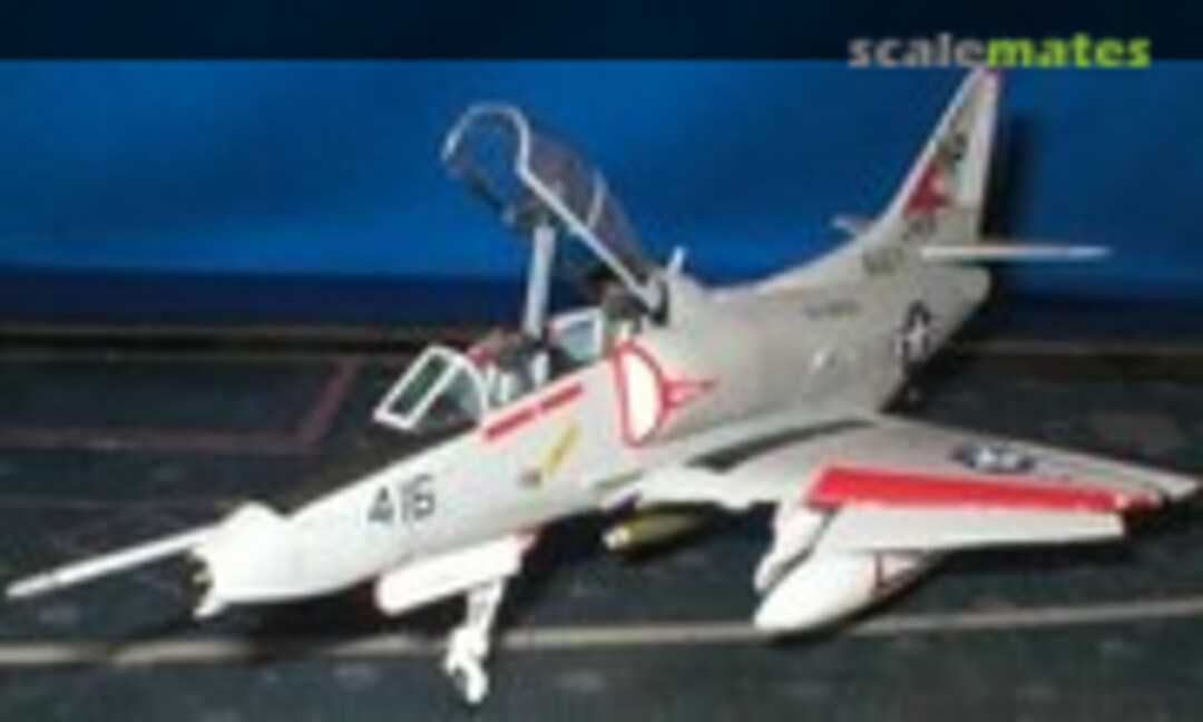Douglas TA-4F Skyhawk 1:72