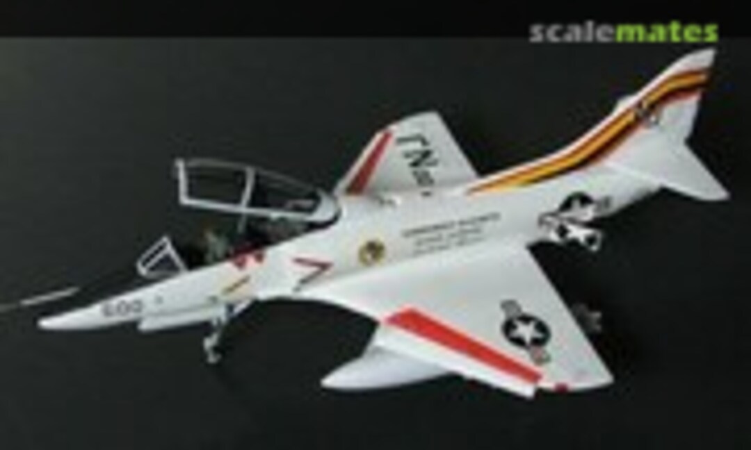 Douglas TA-4F Skyhawk 1:48
