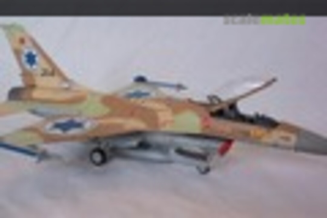 General Dynamics F-16A Fighting Falcon 1:72