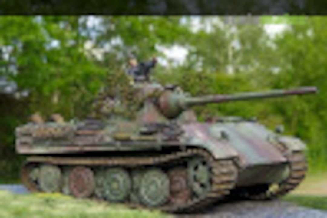 Pz.Kpfw. V Panther Ausf. F 1:35