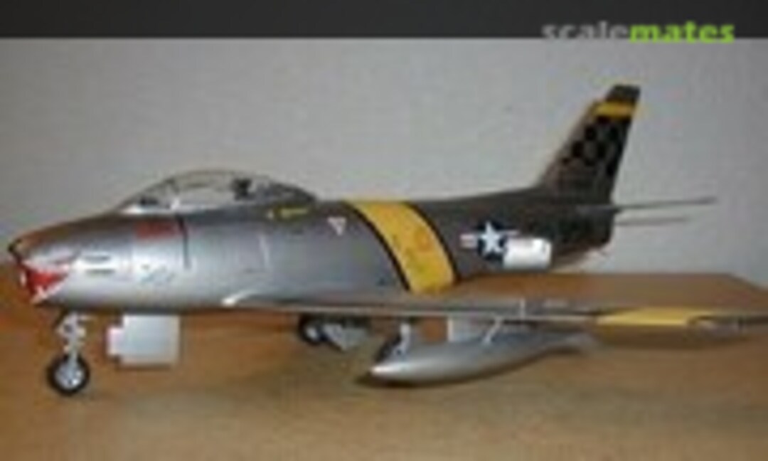 North American F-86E Sabre 1:32