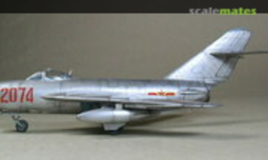 Mikoyan-Gurevich MiG-17PF Fresco-D 1:72