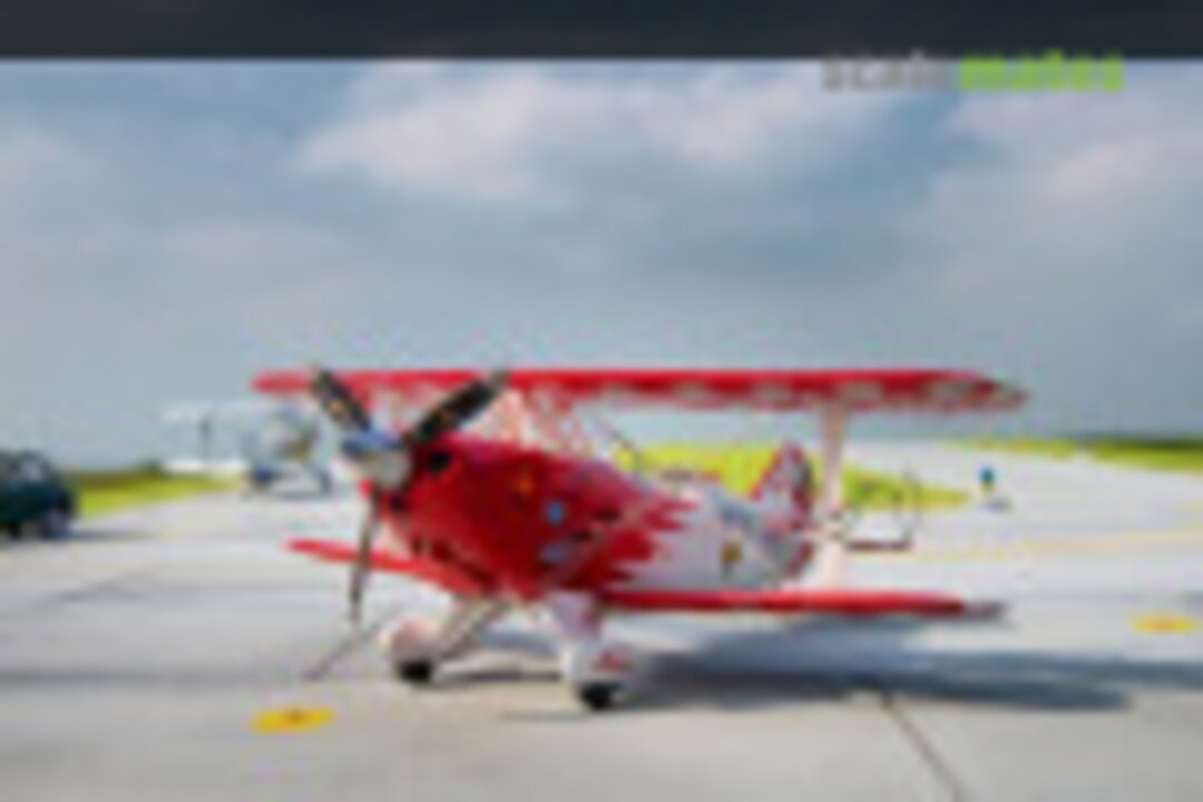 Pitts S-2B 1:72