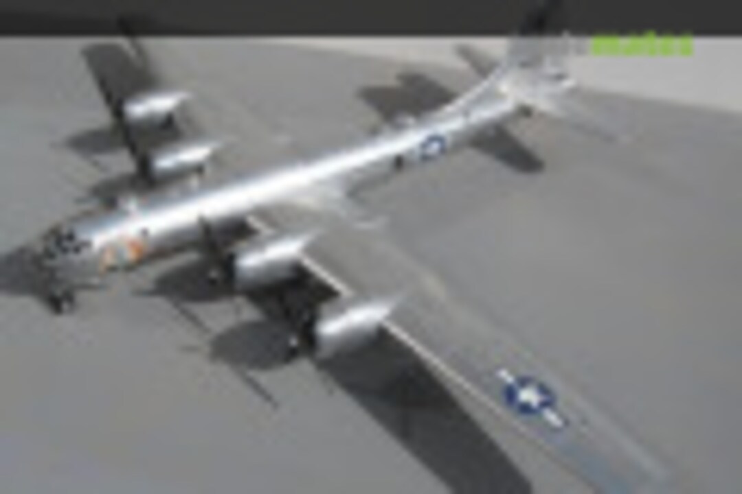 Boeing F-13A Superfortress 1:48