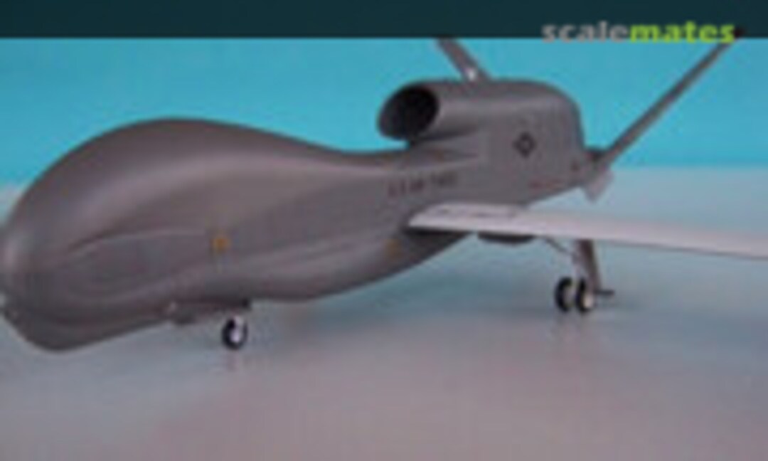 Northrop-Grumman RQ-4B Global Hawk 1:72