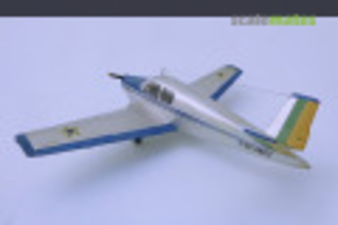 Beechcraft A35 Bonanza 1:48