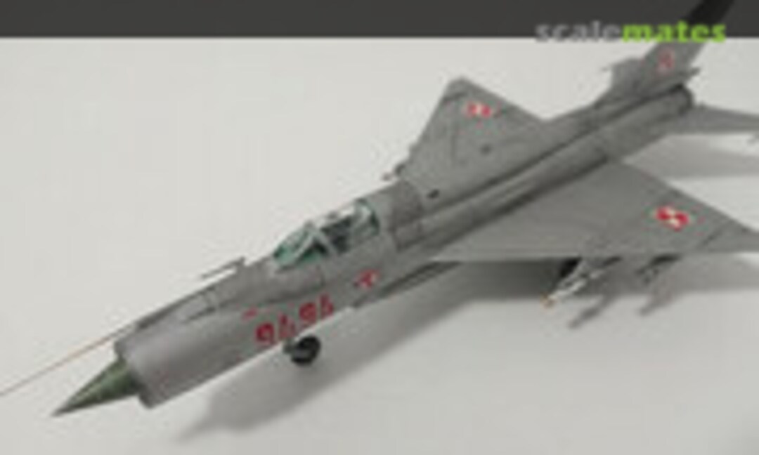 Mikoyan-Gurevich MiG-21M Fishbed-J 1:72