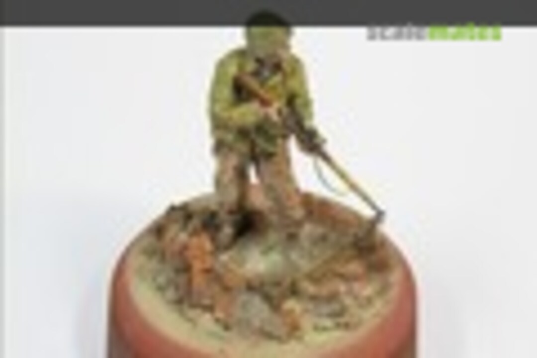 Soviet sniper Vasily Zaytsev 1:35