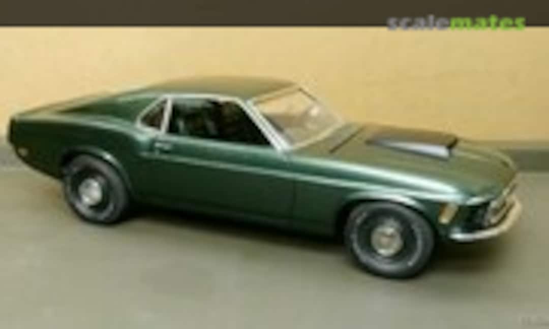 Ford Mustang 1:24