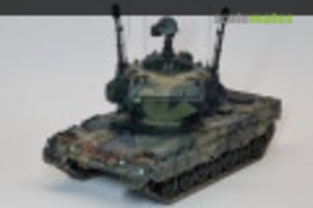 Leopard 2 Ilmatorjuntapanssarivaunu 90FI (Itpsv90) 1:35