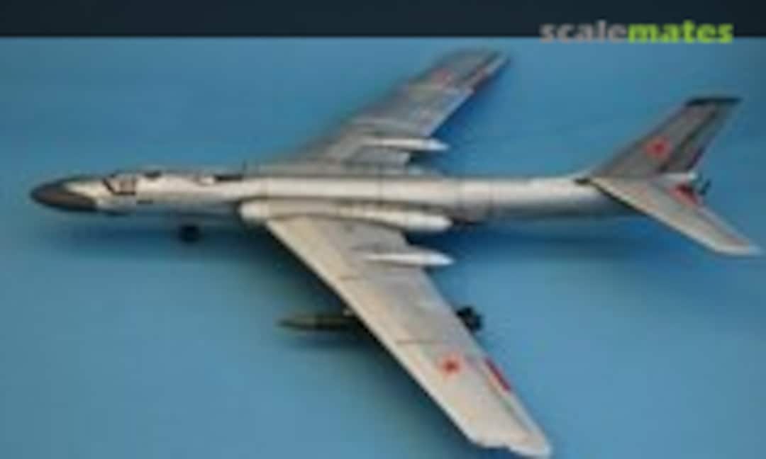 Tupolev Tu-16K-10 Badger C, Trumpeter 01613 (2001)