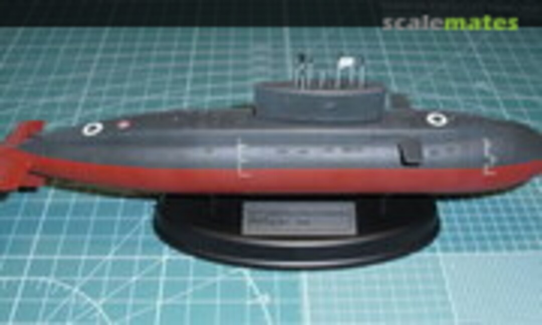 Submarine Kilo-Class 1:350