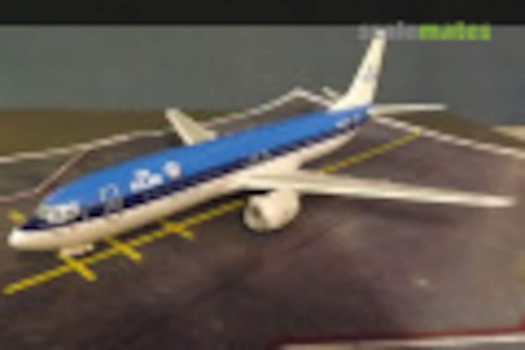 Boeing 737-800 1:144