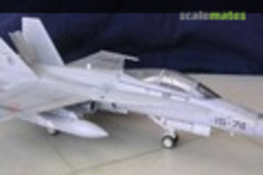 McDonnell Douglas F/A-18B Hornet 1:72