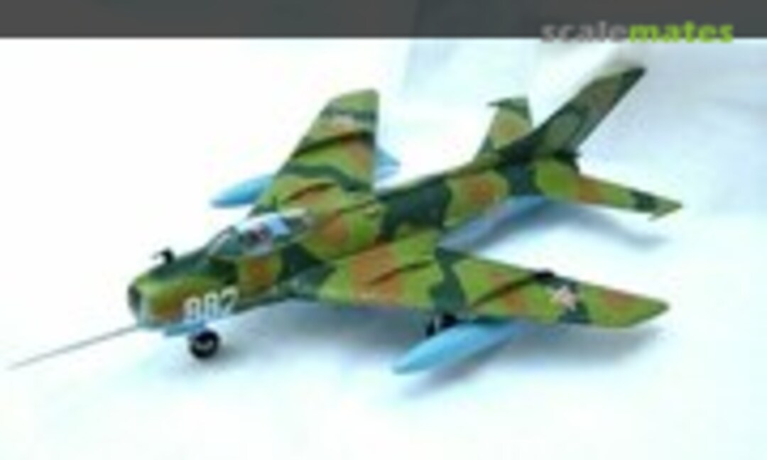 Mikoyan-Gurevich MiG-19 Farmer-A 1:72