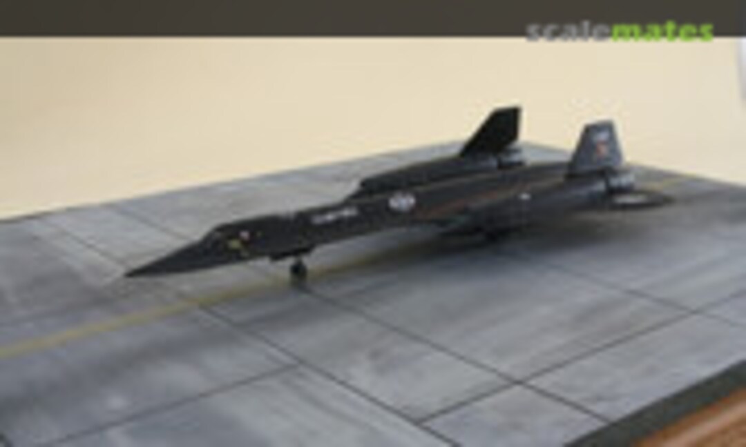 Lockheed SR-71A Blackbird 1:144