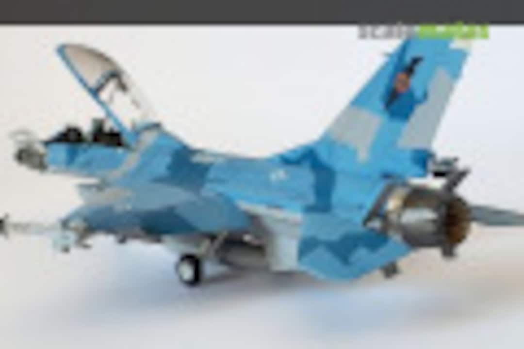 F-16B NSAWC 1:72