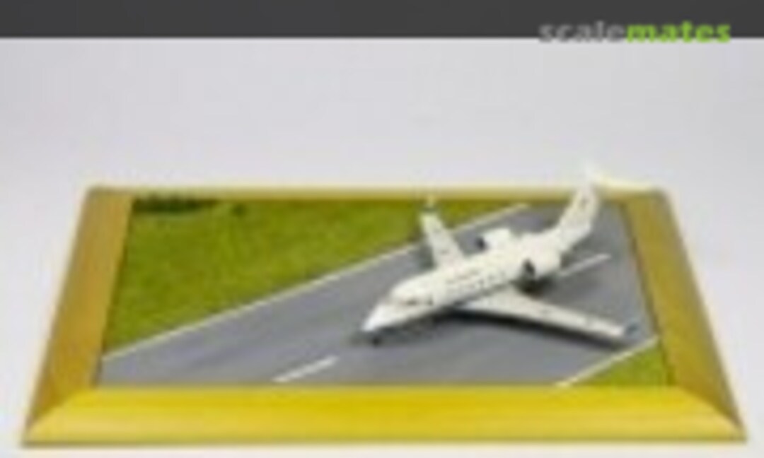 Bombardier CHALLENGER CL 601/604 1:144