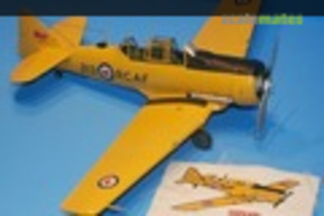 North American T-6 Harvard 1:32