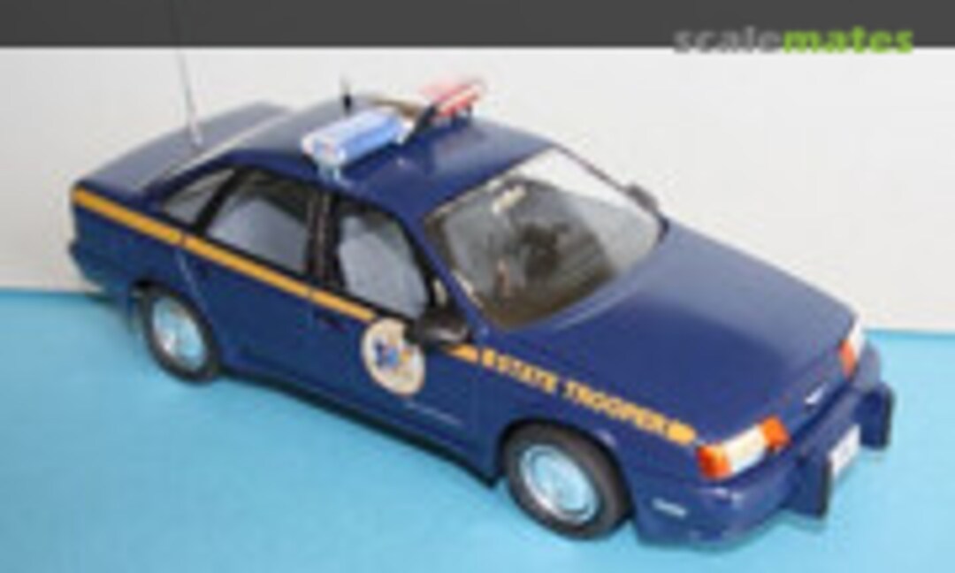 Ford Taurus Police Car 1:25