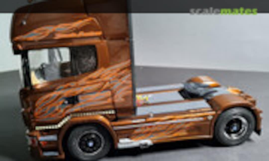 Scania R730 Black Amber 1:24