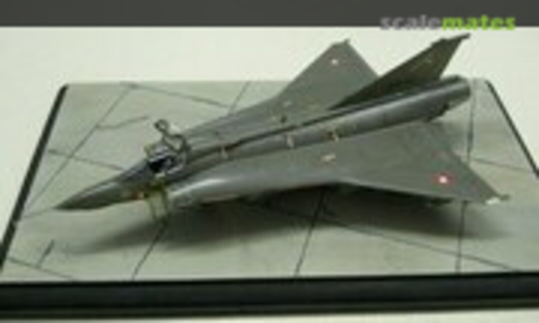 Saab RF-35 Draken 1:72