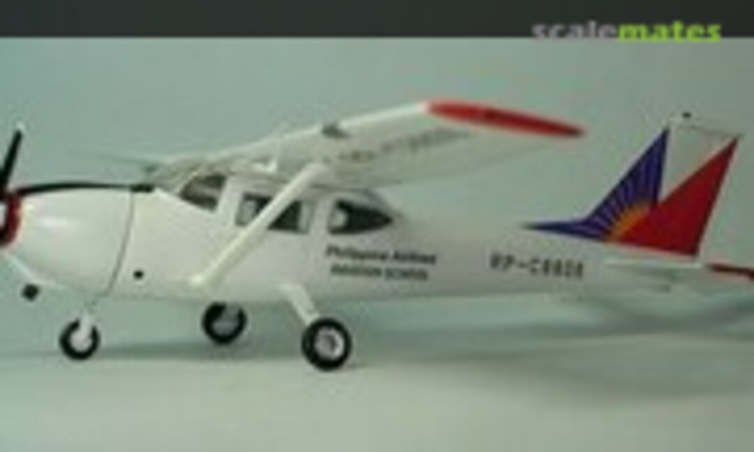 Cessna 172 Sky Hawk 1:72