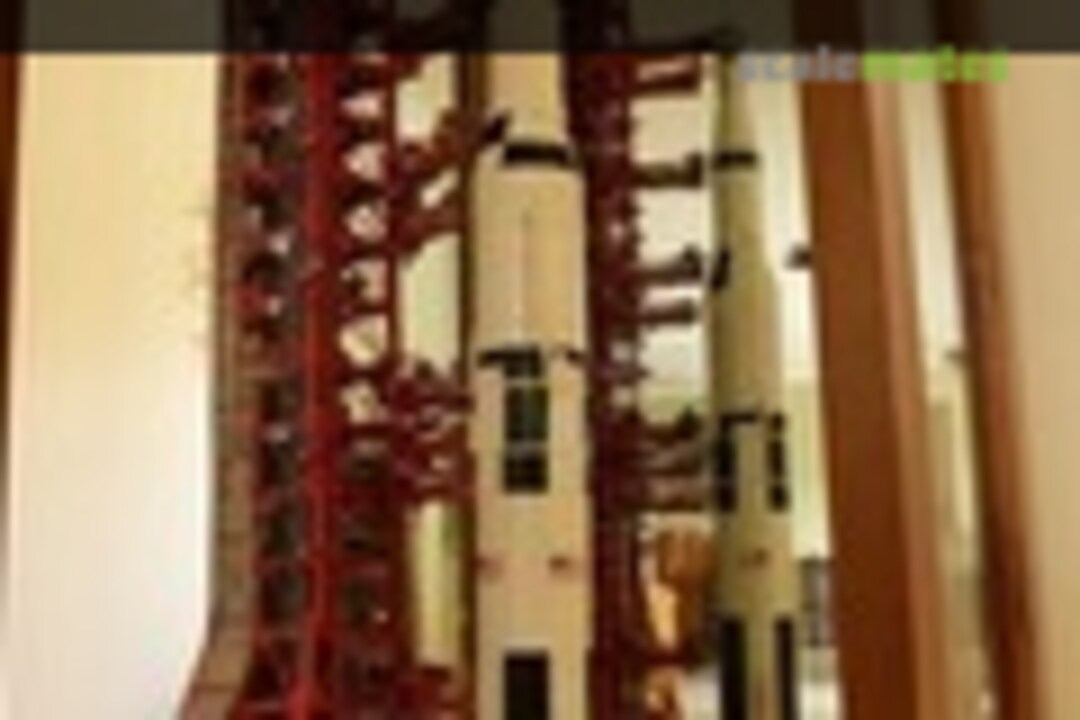 Saturn V 1:144