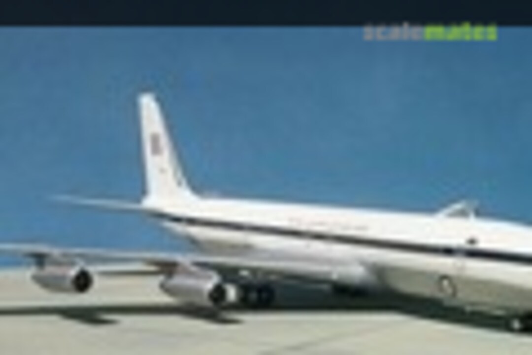 Boeing 707 1:100