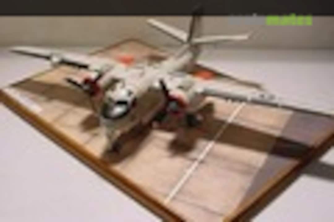 Grumman S-2E Tracker 1:48